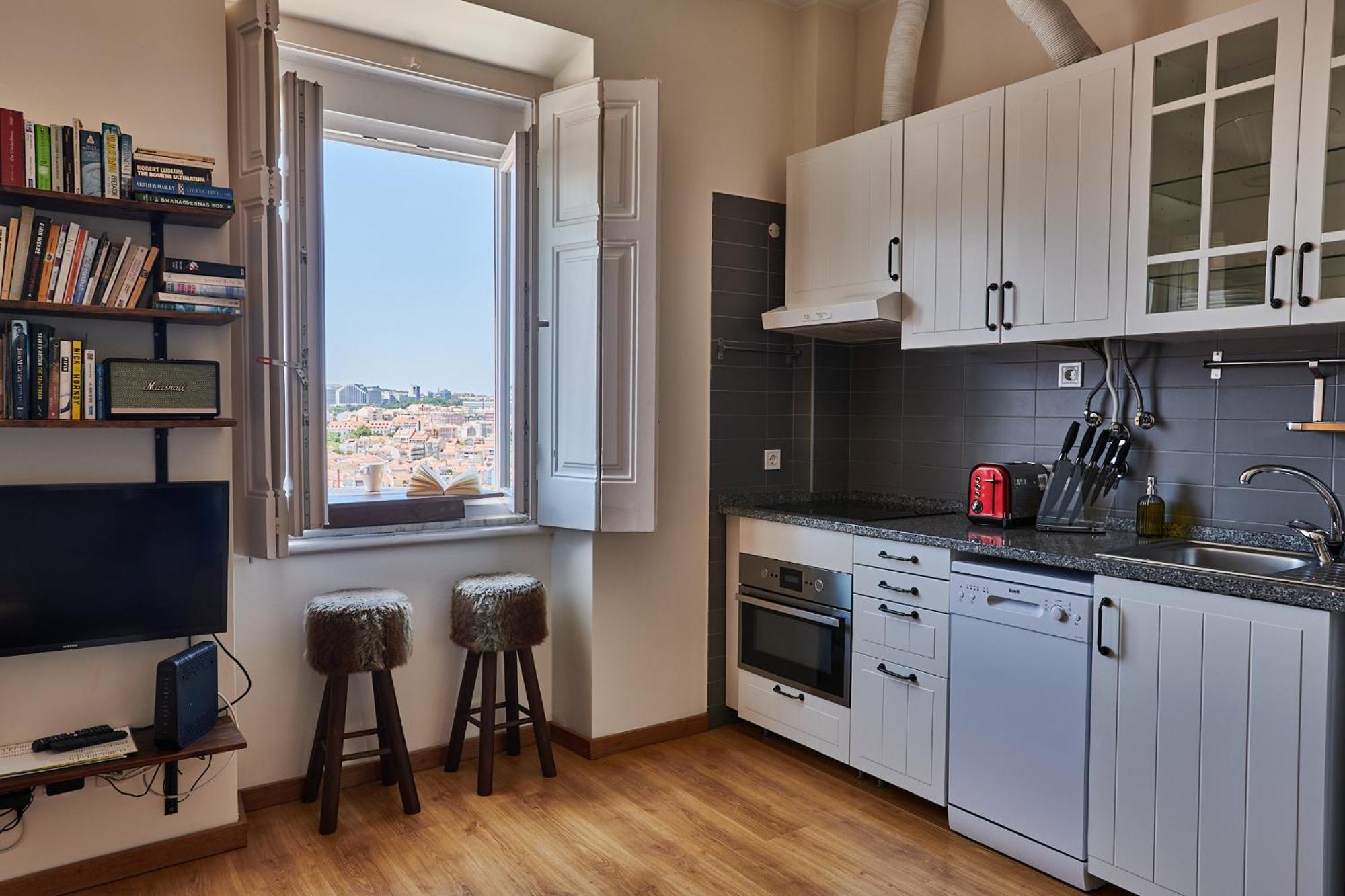 The Hilltop Nest Lisbon Exterior photo