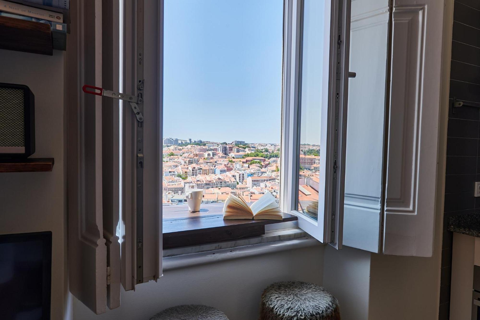 The Hilltop Nest Lisbon Exterior photo